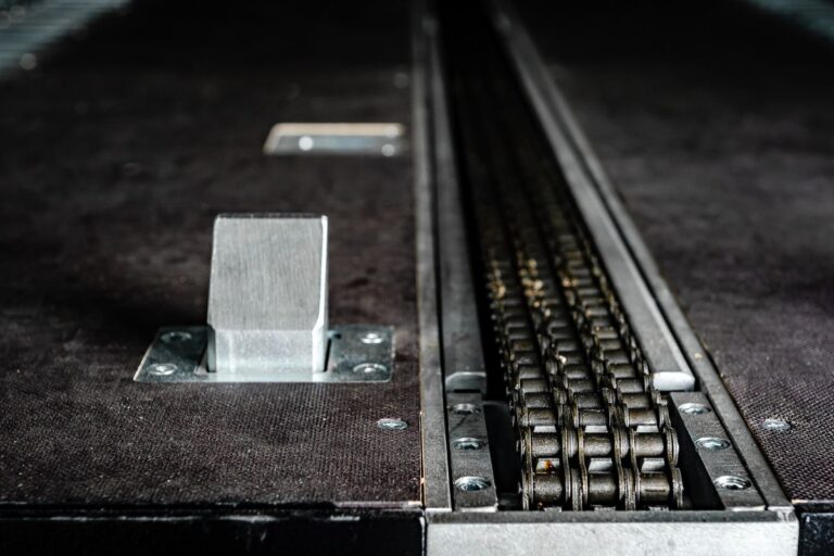 Catena e stop pallet rialzati